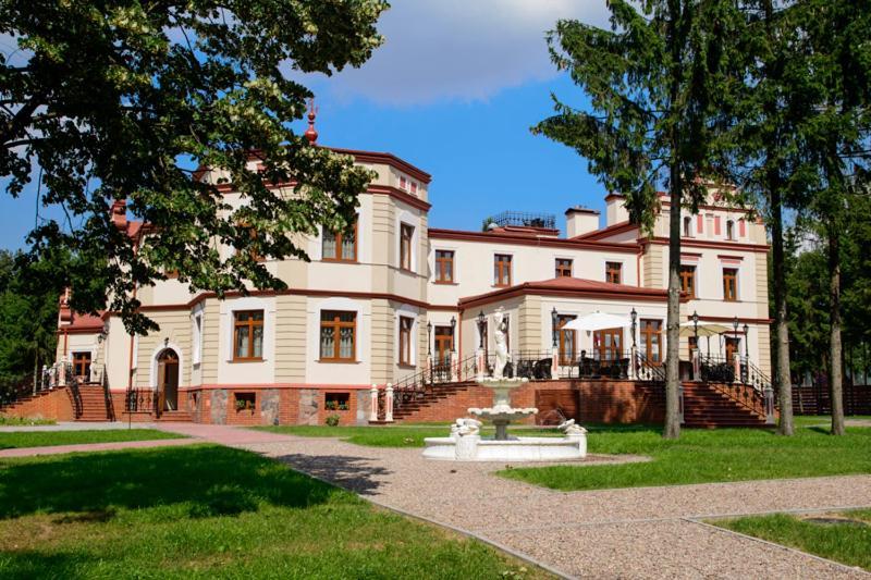Palac Mysleta Uzdowo Экстерьер фото