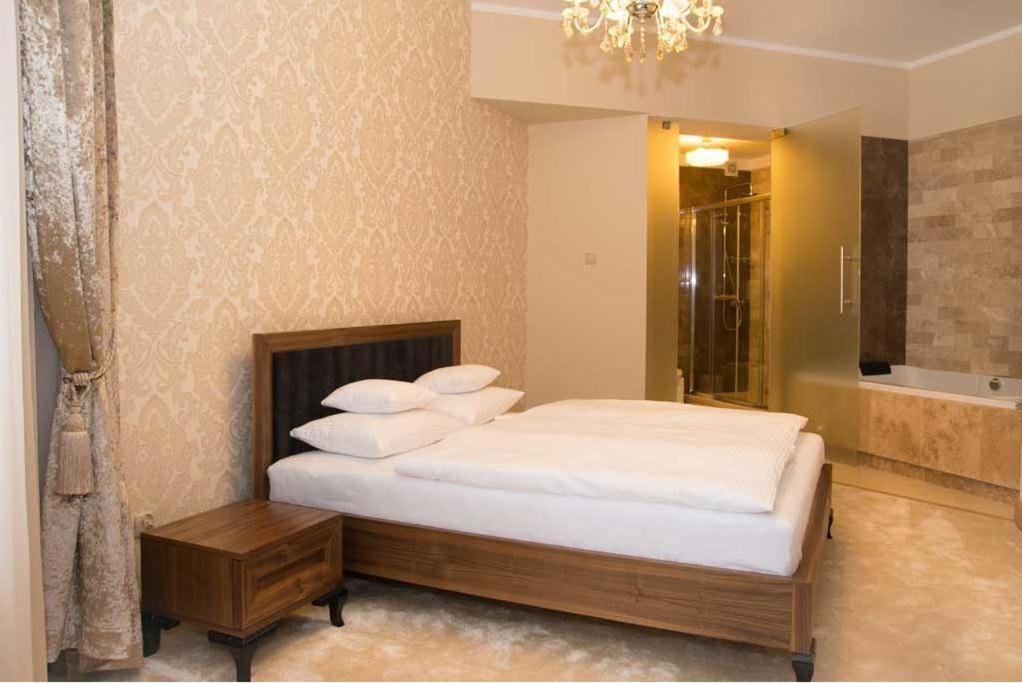Palac Mysleta Uzdowo Экстерьер фото